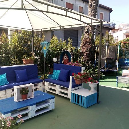 Beb I Delfini Di Casa Paola Bed and Breakfast Mascali Buitenkant foto