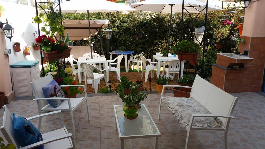 Beb I Delfini Di Casa Paola Bed and Breakfast Mascali Buitenkant foto