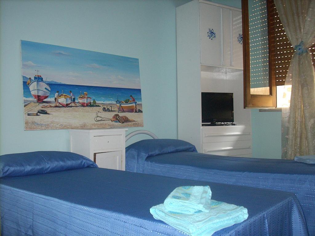 Beb I Delfini Di Casa Paola Bed and Breakfast Mascali Kamer foto