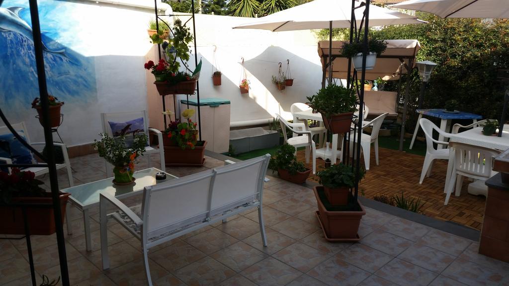 Beb I Delfini Di Casa Paola Bed and Breakfast Mascali Buitenkant foto