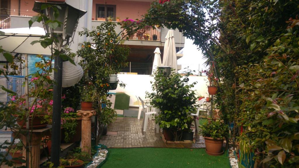 Beb I Delfini Di Casa Paola Bed and Breakfast Mascali Buitenkant foto