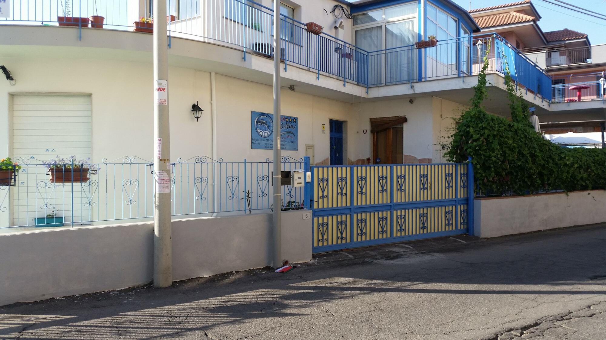 Beb I Delfini Di Casa Paola Bed and Breakfast Mascali Buitenkant foto